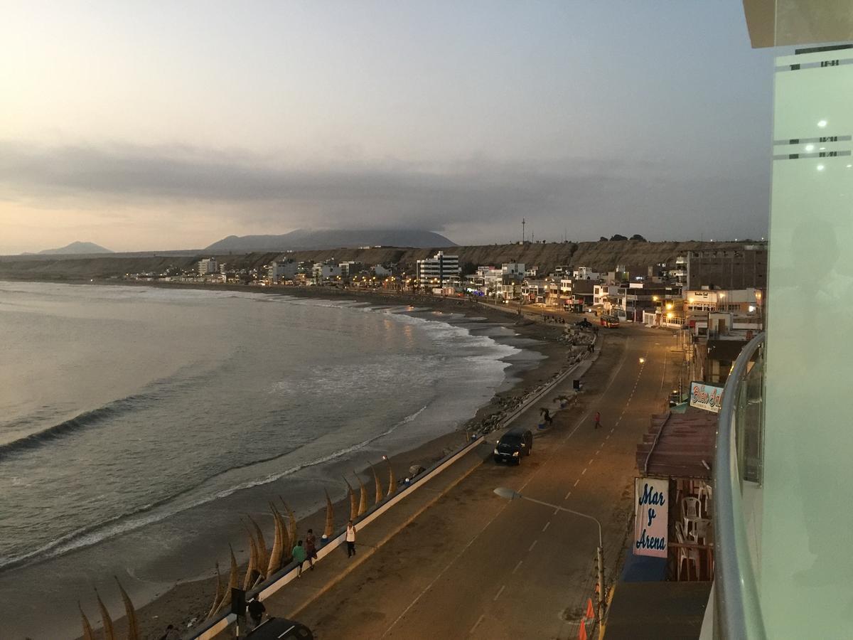 Hotel El Sombrero Huanchaco Esterno foto